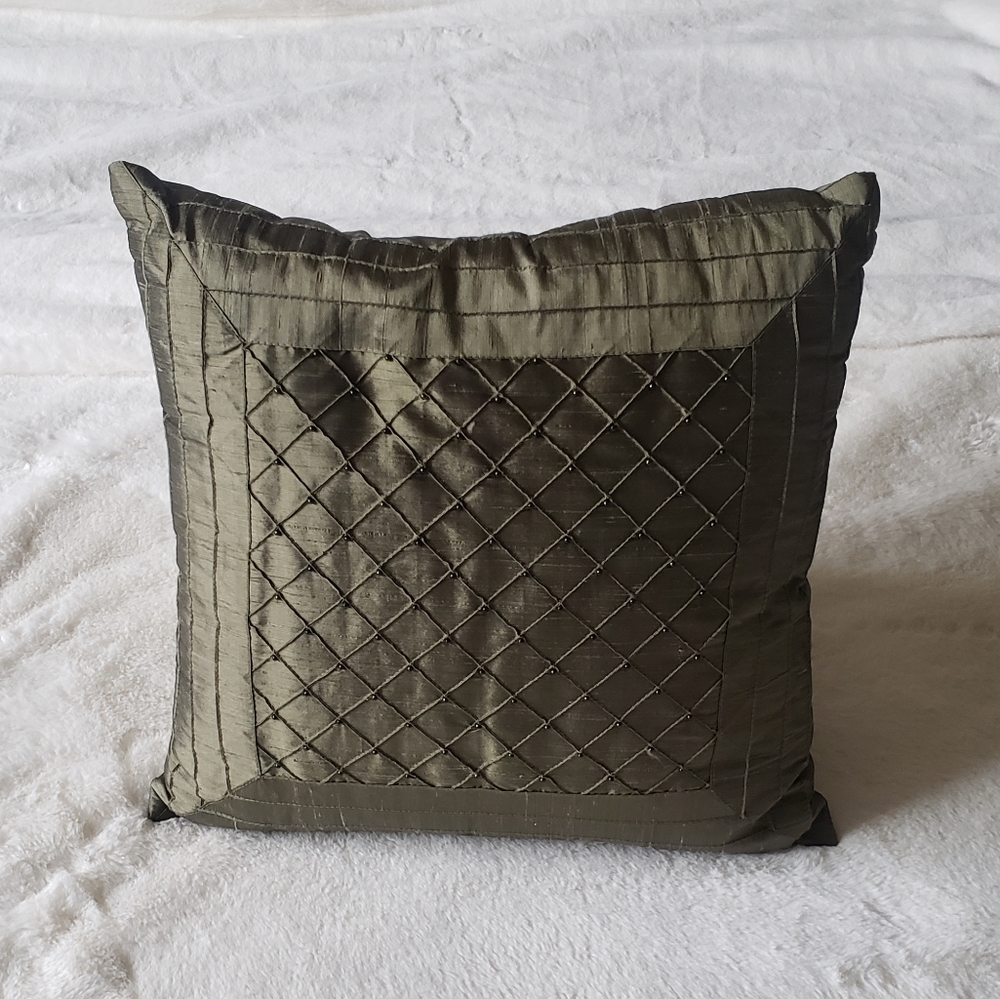 ✔️SOLD 2x🆕️ Accent Pillows - Picture 9 of 12